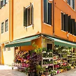 アパート Classy & Quiet - Beautiful In Cannaregio