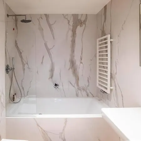 Classy & Quiet - Beautiful In Cannaregio Apartment Venice