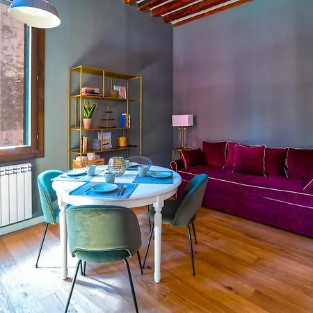 아파트 Classy & Quiet - Beautiful In Cannaregio 베니스