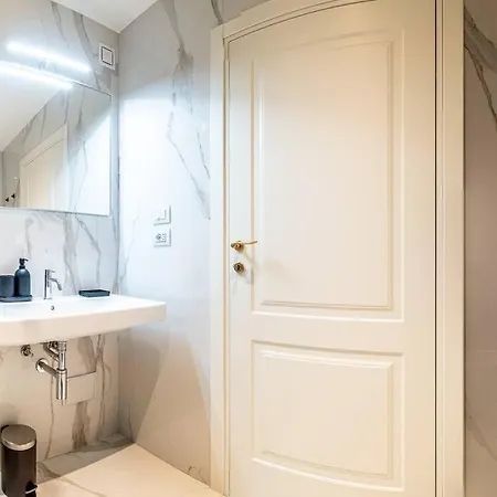 Classy & Quiet - Beautiful In Cannaregio Apartment *